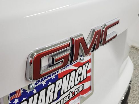 Used 2025 GMC Terrain Elevation AWD/4WD image 25