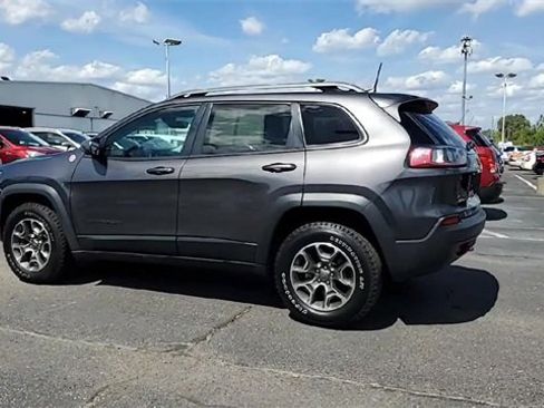 Used 2020 Jeep Cherokee Trailhawk w/ Cold Weather Group image 6