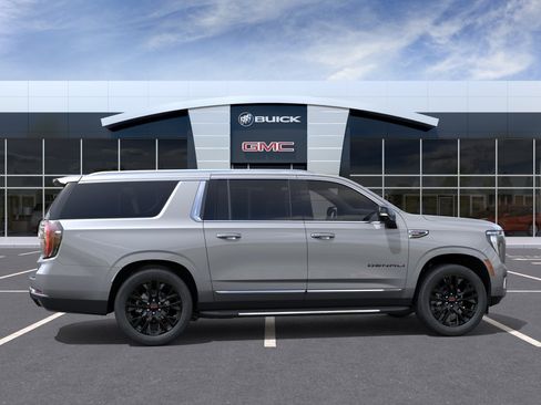 New 2026 GMC Yukon XL Denali AWD/4WD image 5