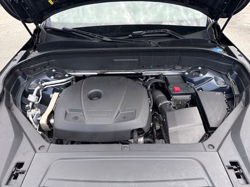 Used 2022 Volvo XC90 T5 Momentum w/ Protection Package Premier image 27