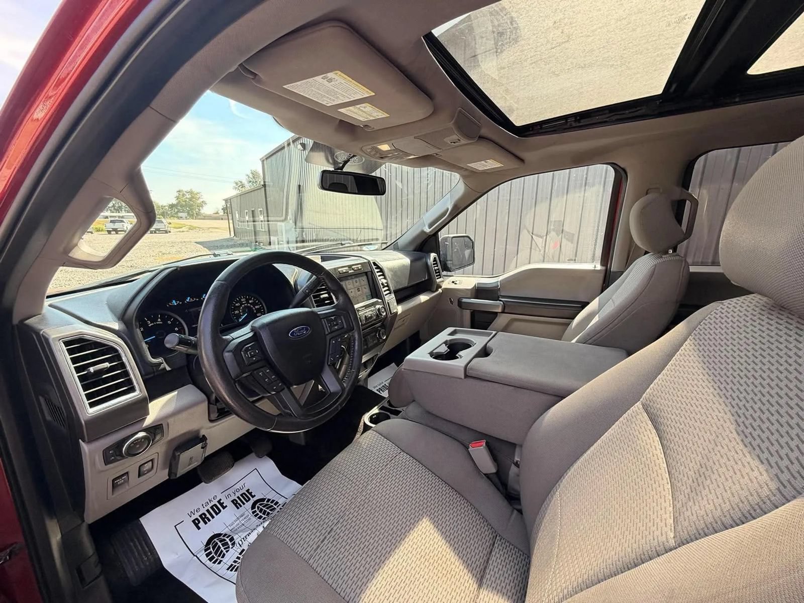 Used 2016 Ford F150 XLT w/ Equipment Group 302A Luxury AWD/4WD image 10