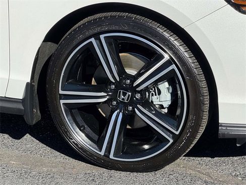 Used 2025 Honda Accord Sport image 5
