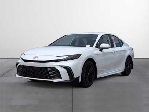 New 2026 Toyota Camry SE FWD image 2