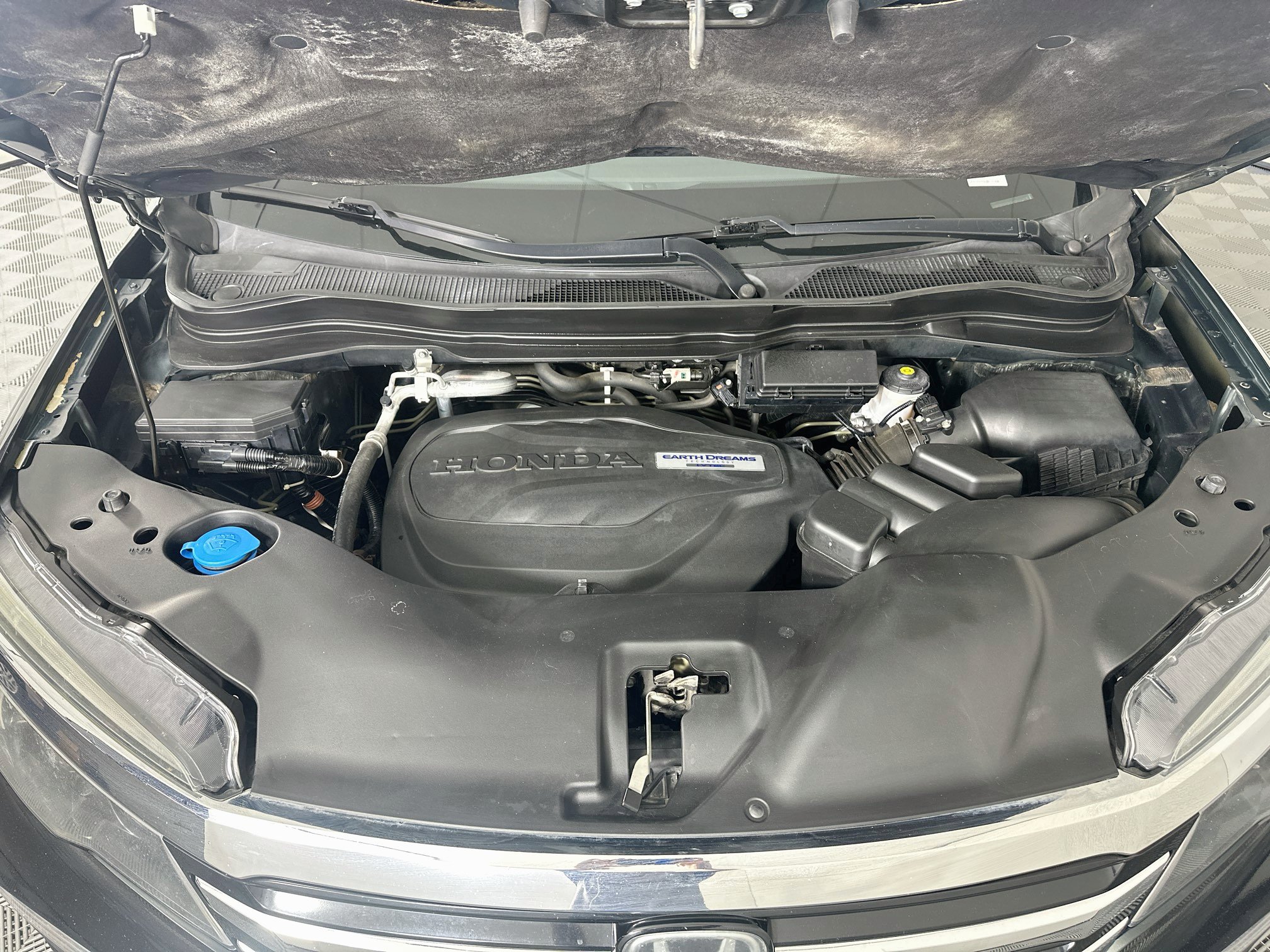 Used 2018 Honda Pilot Touring image 36