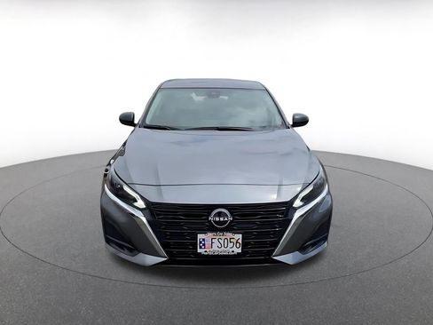 Used 2025 Nissan Altima 2.5 SV image 4