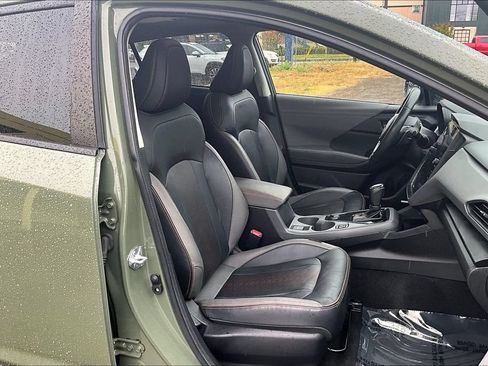 Used 2024 Subaru Crosstrek 2.5i Limited w/ Crosstrek Mirror Package AWD/4WD image 10