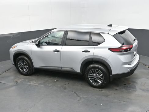 Certified 2025 Nissan Rogue S image 34