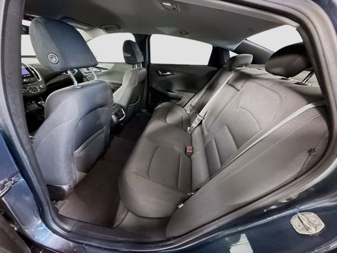 Used 2019 Chevrolet Malibu Hybrid image 25