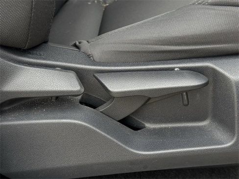 Used 2025 Toyota Tacoma SR5 image 30