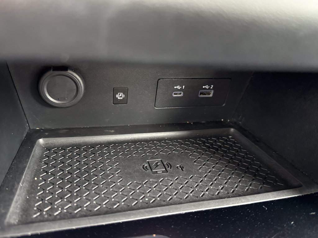 Used 2023 Nissan Pathfinder Platinum FWD image 24
