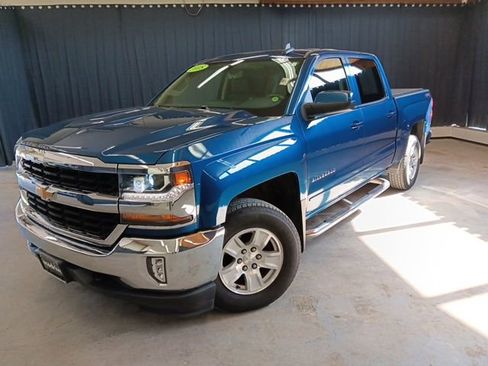 Used 2018 Chevrolet Silverado 1500 LT w/ All Star Edition AWD/4WD image 3