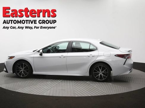 Used 2024 Toyota Camry SE w/ Cold Weather Package FWD image 59