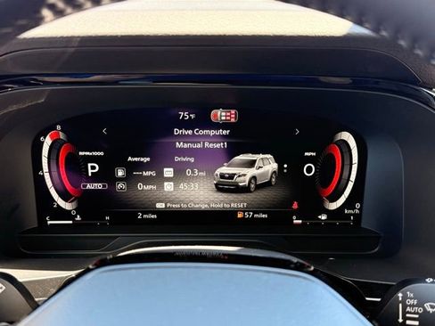 New 2026 Nissan Pathfinder Platinum AWD/4WD image 32