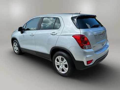 Used 2017 Chevrolet Trax LS FWD image 9