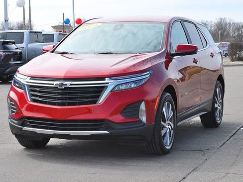 Used 2024 Chevrolet Equinox LT w/ LPO, Floor Liner Package image 7