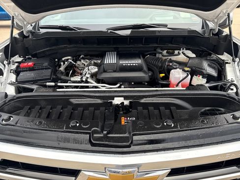 Used 2025 Chevrolet Silverado 1500 High Country AWD/4WD image 32