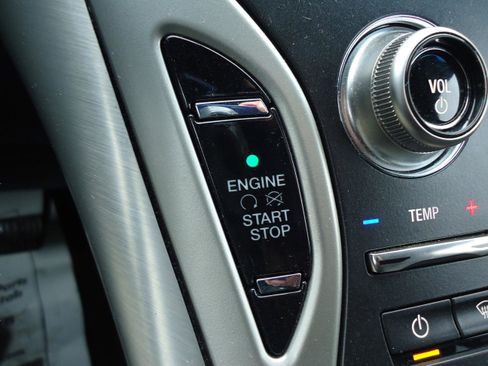 Used 2019 Lincoln Nautilus Premier image 19