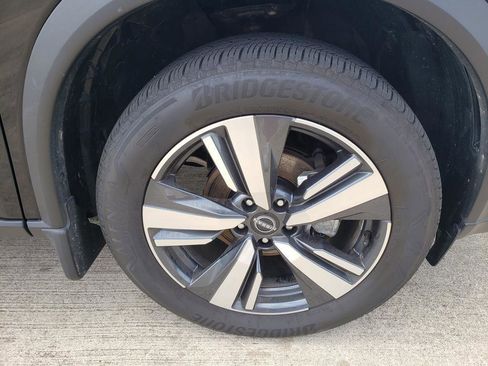 Certified 2024 Nissan Rogue SL image 45