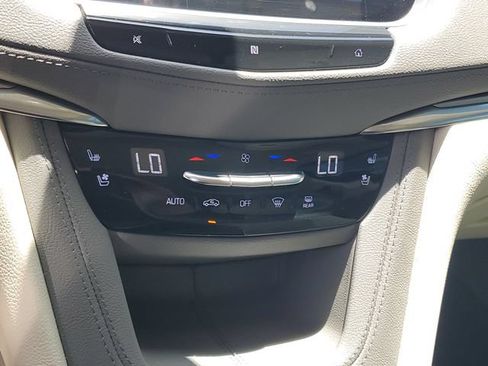 Used 2021 Cadillac XT5 Premium Luxury FWD image 21