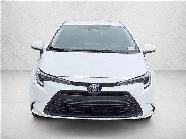 Used 2025 Toyota Corolla LE FWD image 2