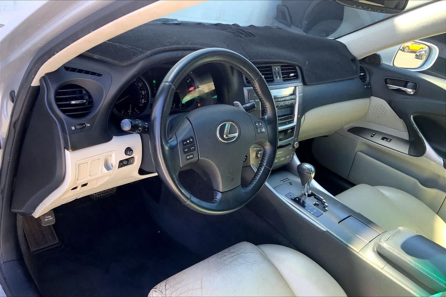 Used 2010 Lexus IS 250 RWD image 2