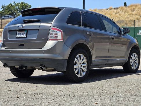 Used 2010 Ford Edge SEL FWD image 16