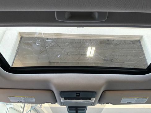 Used 2021 Nissan Altima 2.5 SV w/ SV Premium Package FWD image 19