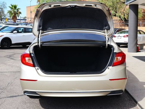 Used 2018 Honda Accord LX image 22