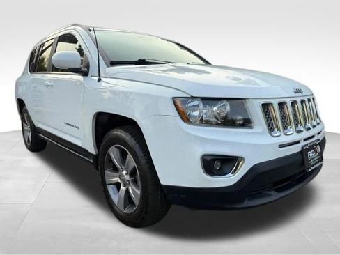 Used 2016 Jeep Compass High Altitude image 9