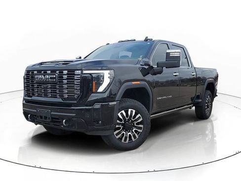 Used 2025 GMC Sierra 2500 Denali Ultimate w/ Snow Plow Prep/Camper Package AWD/4WD image 1