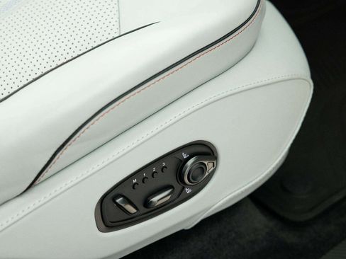 Used 2025 Aston Martin DBX 707 image 36