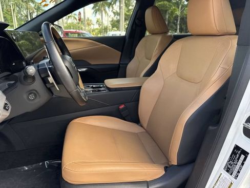 Certified 2024 Lexus RX 350 Premium w/ Accessory Package (Z1) FWD image 11