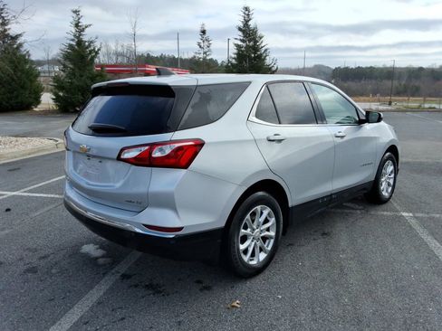 Used 2019 Chevrolet Equinox LT image 5