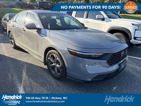 Used 2023 Honda Accord EX-L image 1