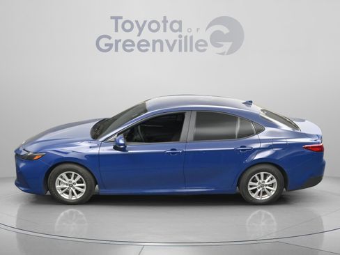 Certified 2025 Toyota Camry LE image 4