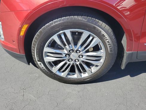 Used 2017 Cadillac XT5 Premium Luxury w/ Driver Assist Package image 11