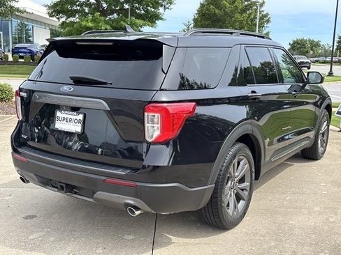 Used 2021 Ford Explorer XLT w/ Equipment Group 202A RWD image 3