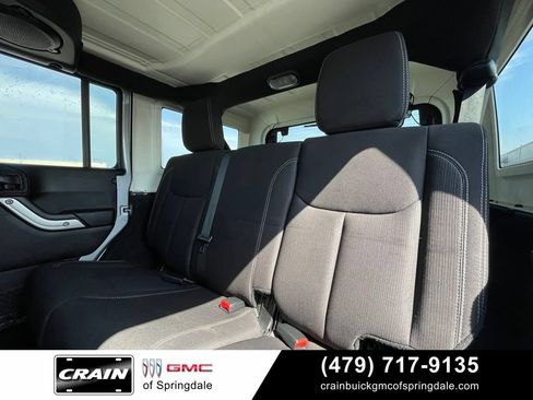 Used 2013 Jeep Wrangler Unlimited Sahara w/ Connectivity Group AWD/4WD image 24