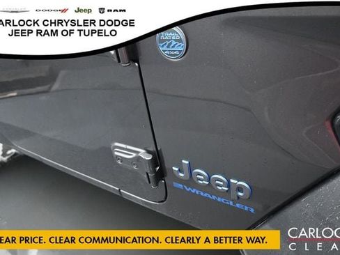 Used 2025 Jeep Wrangler Unlimited Sahara w/ Safety Group AWD/4WD image 41