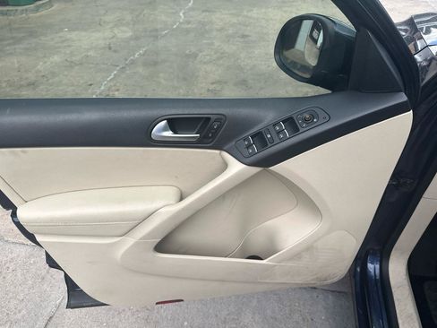 Used 2013 Volkswagen Tiguan S AWD/4WD image 11