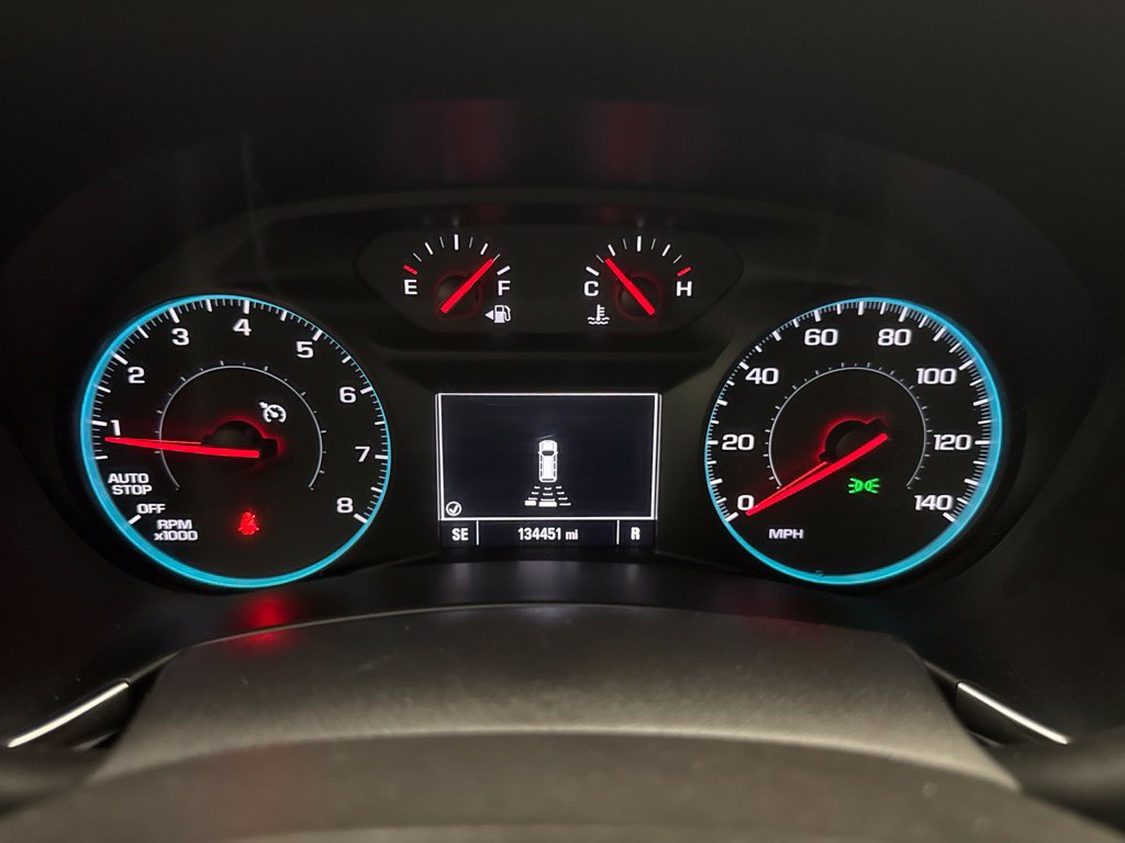 Used 2018 Chevrolet Equinox LT FWD image 24