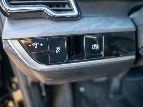 Used 2024 Kia Sportage X-Line image 22