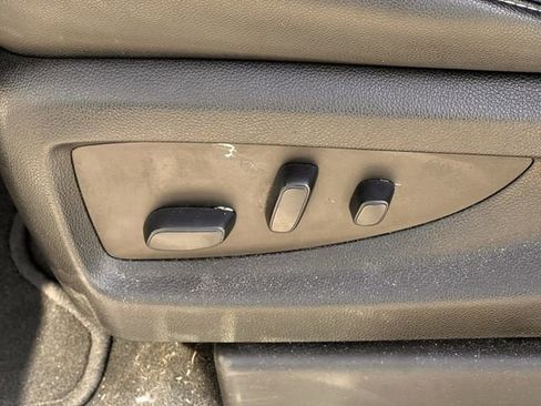 Used 2019 Chevrolet Tahoe LT image 23