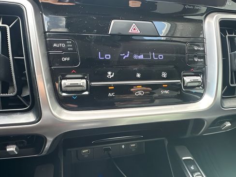 Used 2023 Kia Sorento X-Line EX AWD/4WD image 23