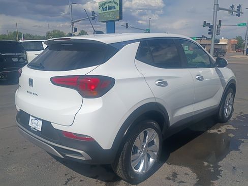 Used 2025 Buick Encore GX Preferred AWD/4WD image 6