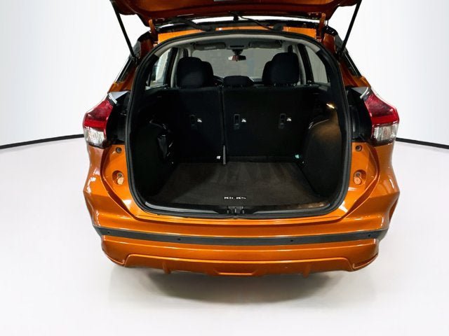 Used 2023 Nissan Kicks SV FWD image 19