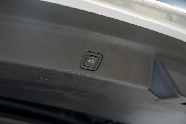 Used 2023 Cadillac Escalade Sport RWD image 74