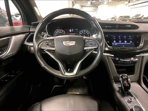 Used 2023 Cadillac XT6 Sport AWD/4WD image 5