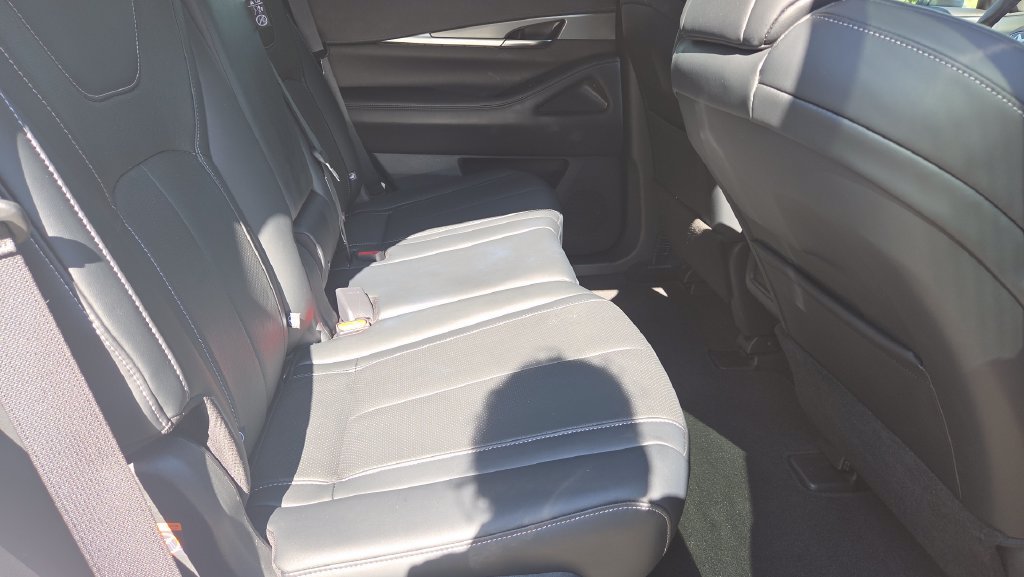 Used 2023 INFINITI QX60 Luxe w/ Cargo Package AWD/4WD image 15