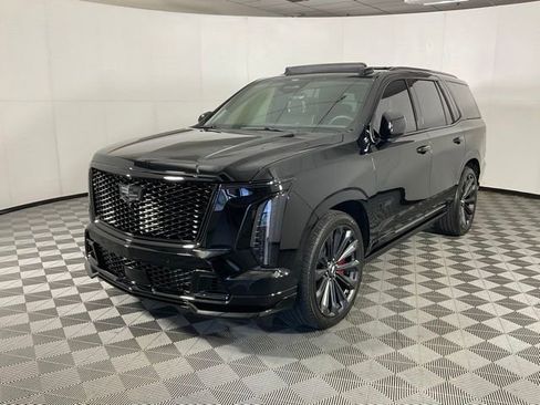 Used 2025 Cadillac Escalade V AWD/4WD image 1